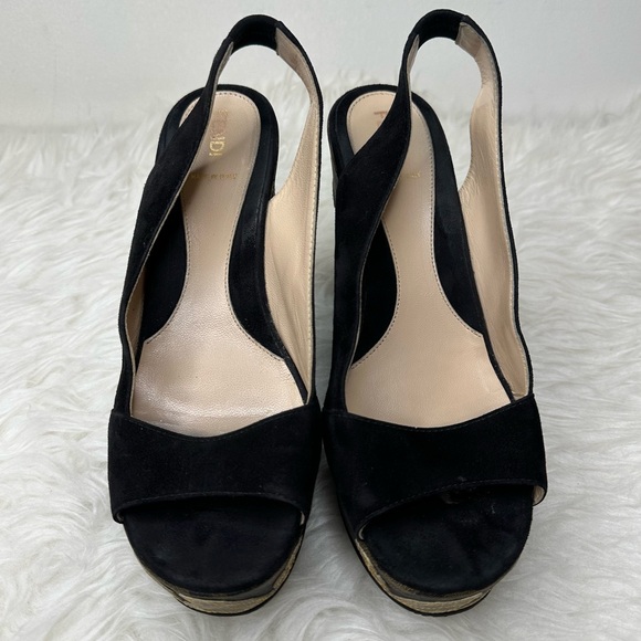 Fendi Women’s Suede Zucca Appliqued Wedge
Platform Slingback Sandals Size 39 - Picture 2 of 14